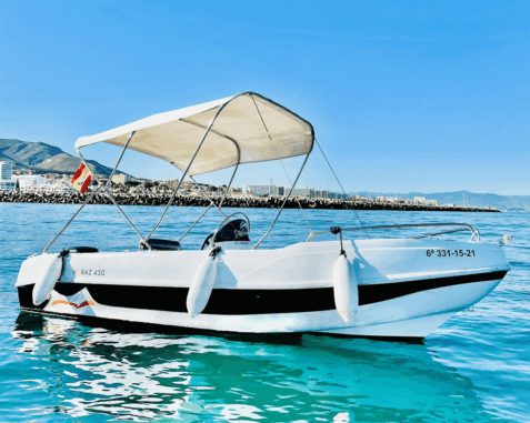 Barco sin licencia Voraz 450