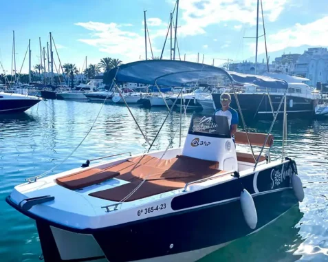 Barco sin licencia Olbap TR5