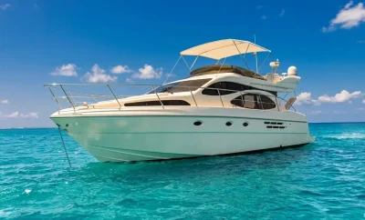 Yate a motor Azimut 46