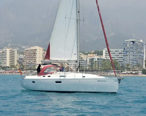Velero Beneteau Oceanis 352