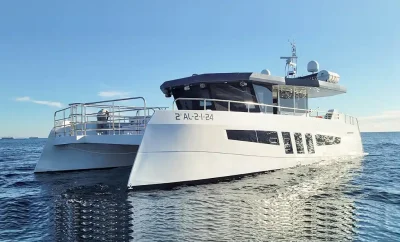 Gran catamarán 70 pasajeros Marbella