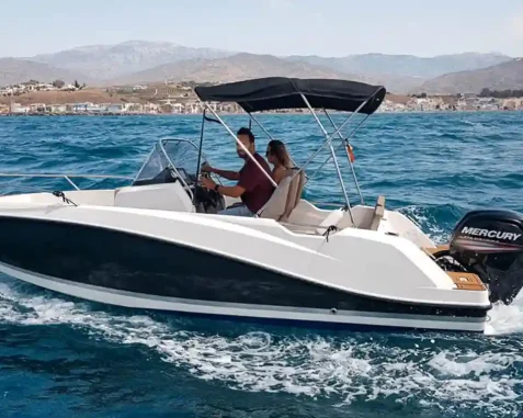 Barco con licencia Quicksilver 605