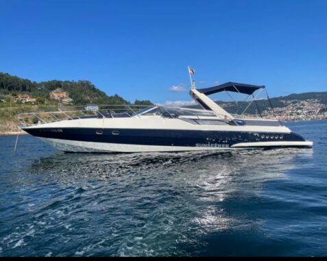 Yate a motor Sunseeker Portofino