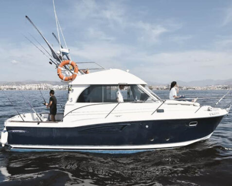 Barco a motor Beneteau Antares 900