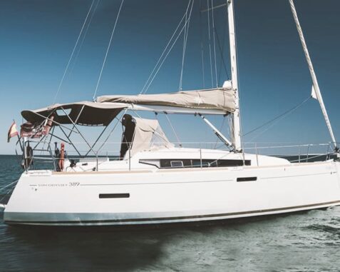 Velero Jeanneau Sun Odyssey 389