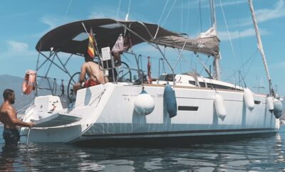 Qué barco alquilar en Málaga según tu plan