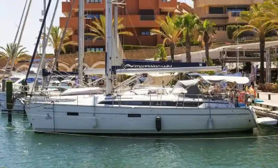 Velero Bavaria 37 Cruiser