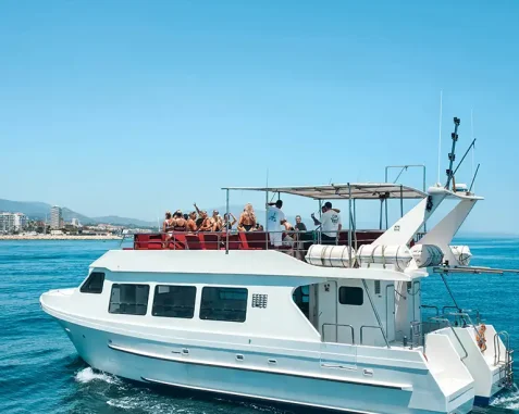 Gran catamarán 90 pasajeros