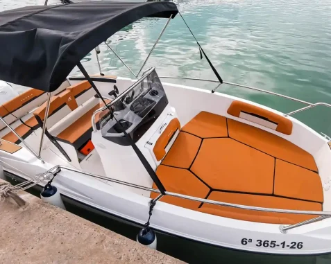 Lancha con licencia Karnic