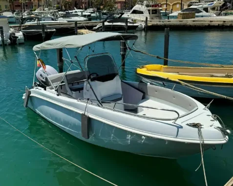 Lancha Trimarchi 57